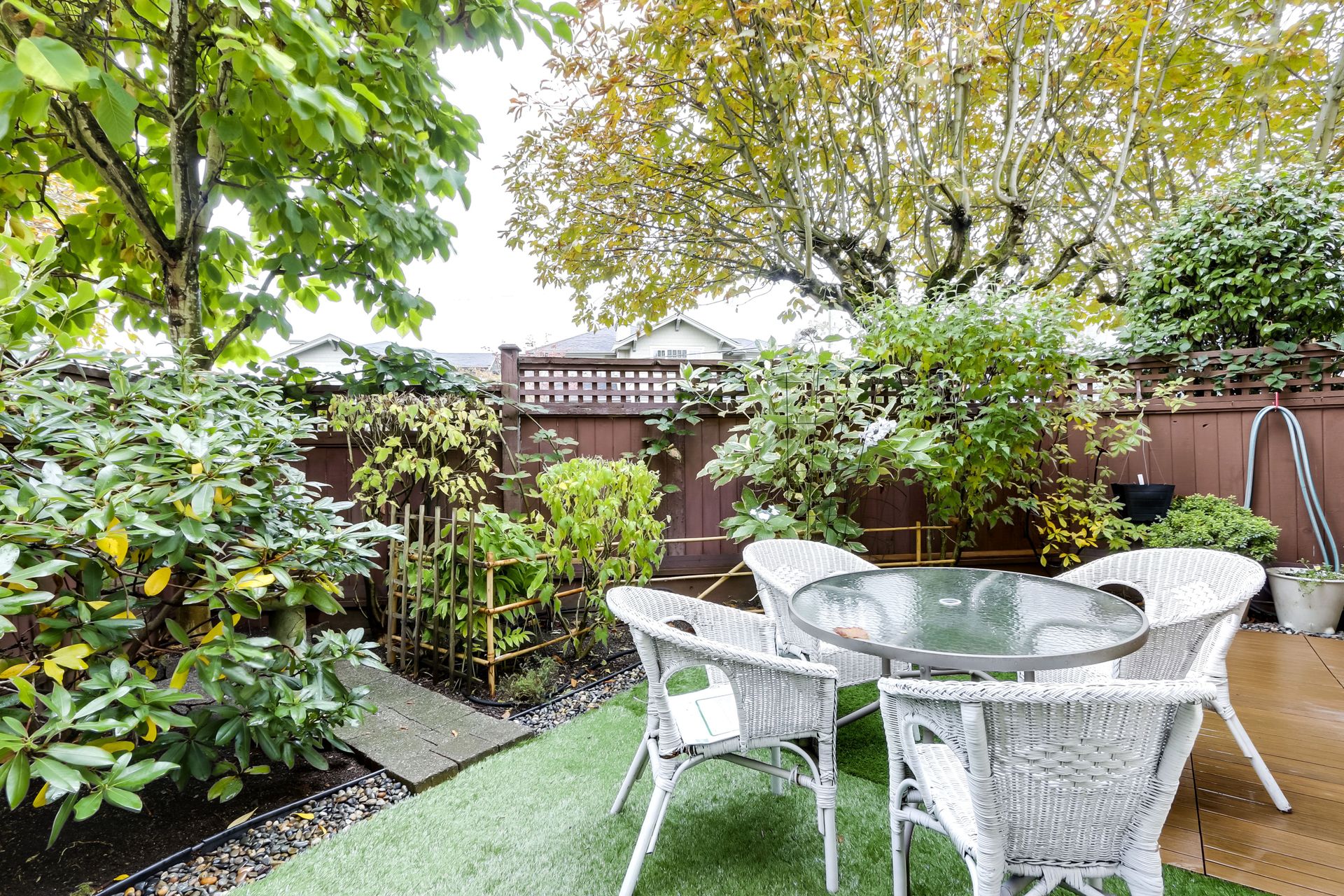 88361 at 261 16th Street W, North Vancouver