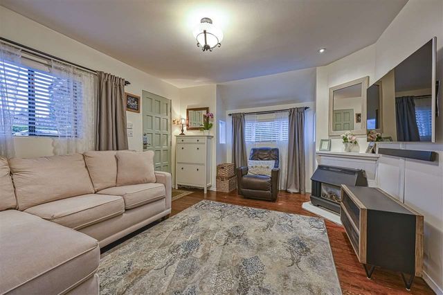 88959 at 1517 Draycott Road, North Vancouver