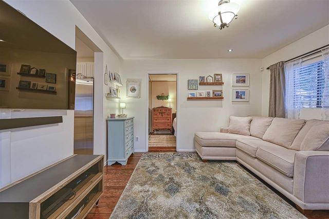 88967 at 1517 Draycott Road, North Vancouver