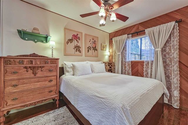 88991 at 1517 Draycott Road, North Vancouver