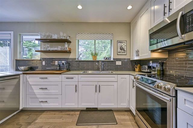 89115 at 19 - 3634 Garibaldi Drive, North Vancouver