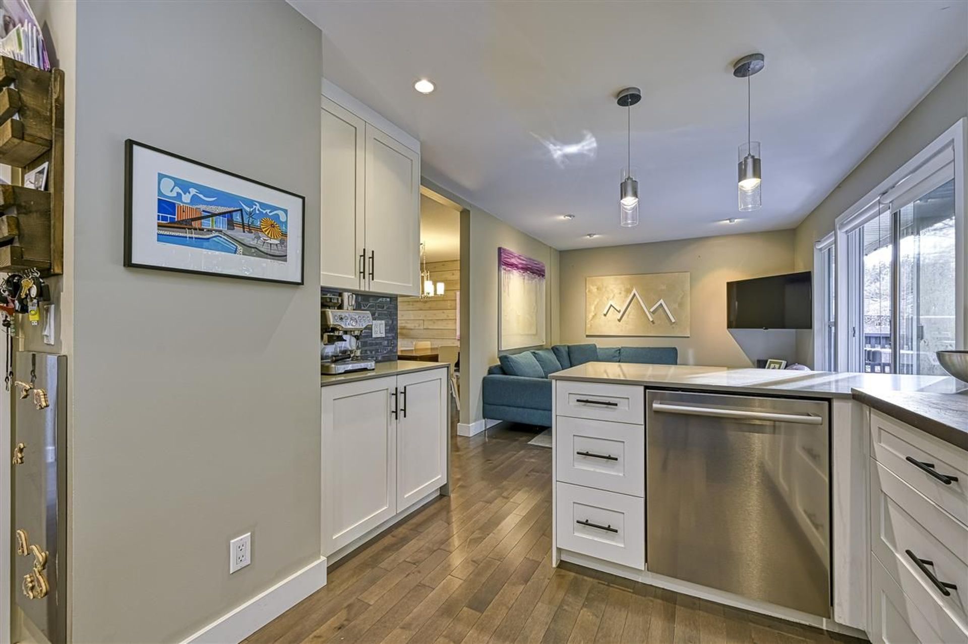 89119 at 19 - 3634 Garibaldi Drive, North Vancouver