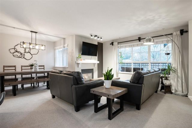 89418 at 1125 Ross Road, North Vancouver