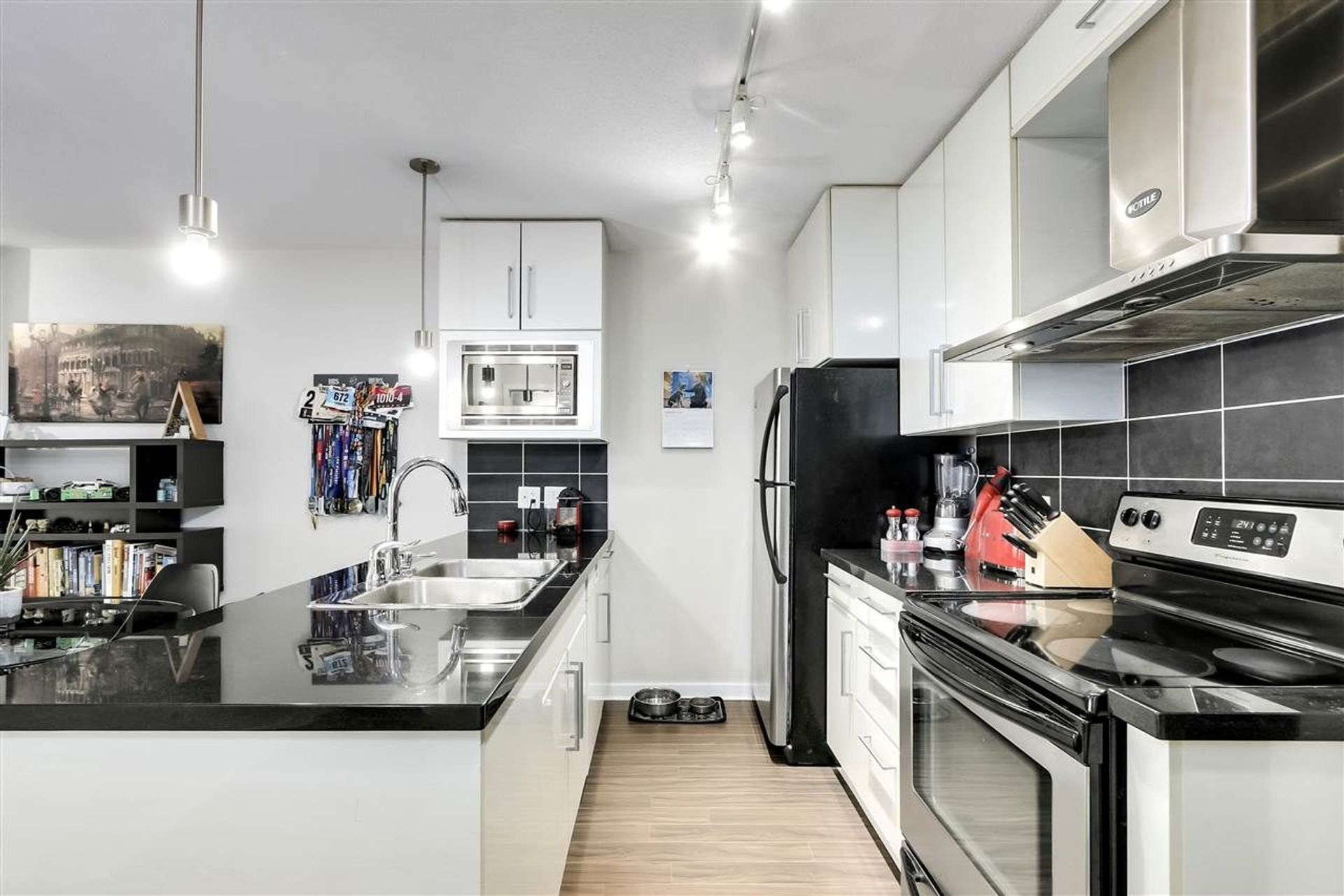 89790 at 307 - 689 Abbott Street, Vancouver West