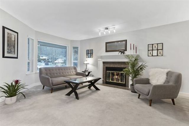 89895 at 3905 Frames Place, North Vancouver