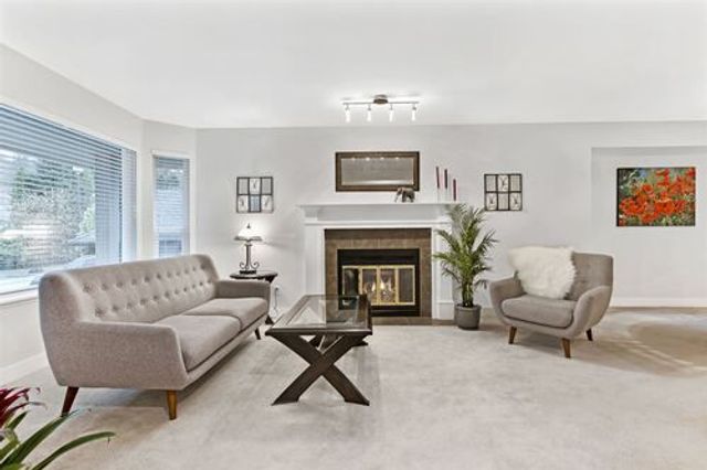 89905 at 3905 Frames Place, North Vancouver