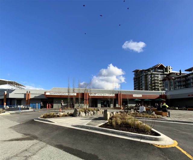 90042 at 402 - 2663 Library Lane, North Vancouver