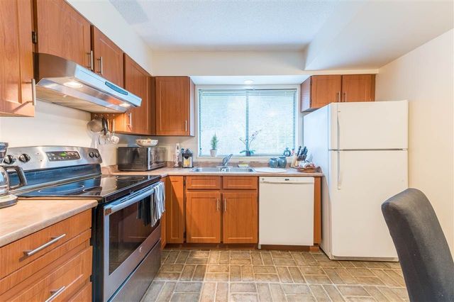 90146 at 1953 Chesterfield Avenue, North Vancouver