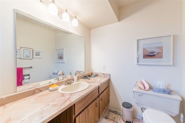 90158 at 1953 Chesterfield Avenue, North Vancouver