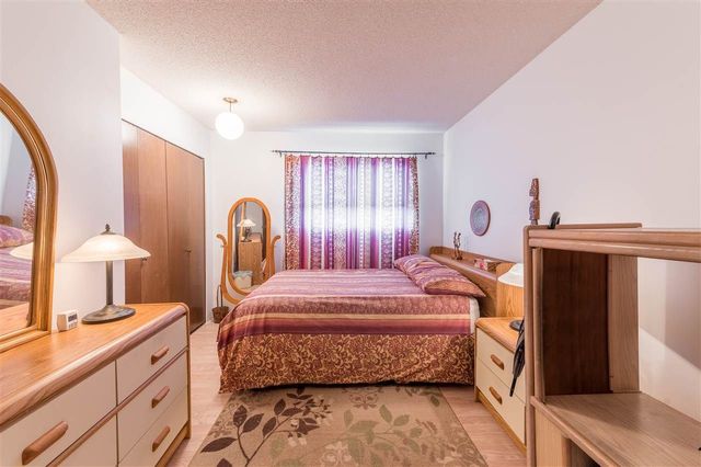 90170 at 1953 Chesterfield Avenue, North Vancouver