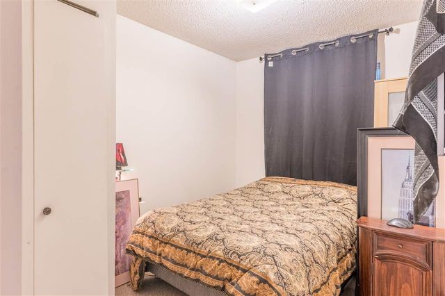 90194 at 1953 Chesterfield Avenue, North Vancouver