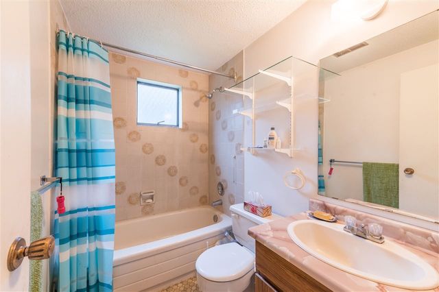 90198 at 1953 Chesterfield Avenue, North Vancouver