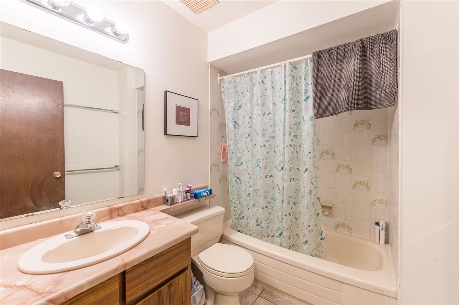 90234 at 1953 Chesterfield Avenue, North Vancouver