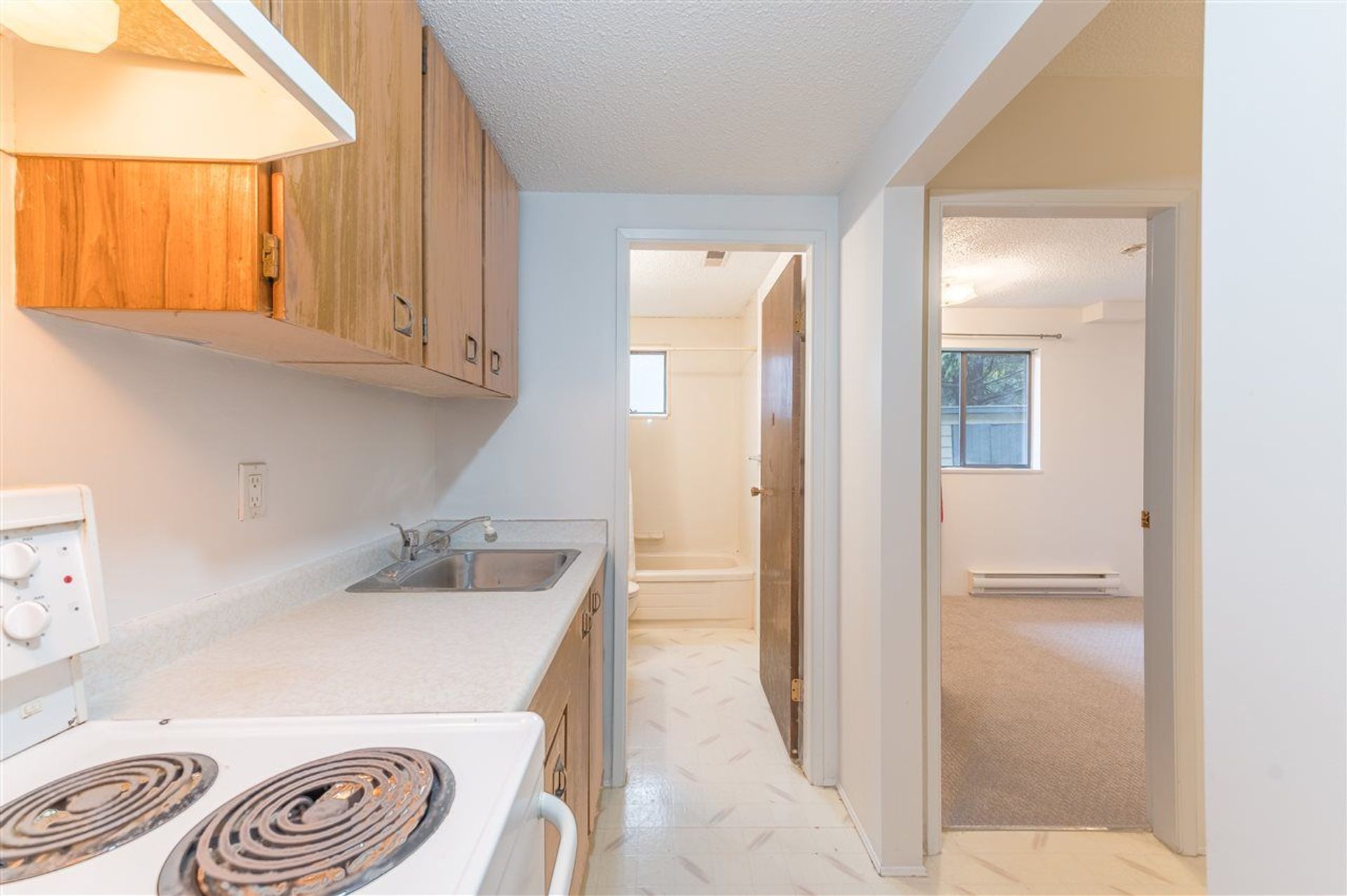 90254 at 1953 Chesterfield Avenue, North Vancouver