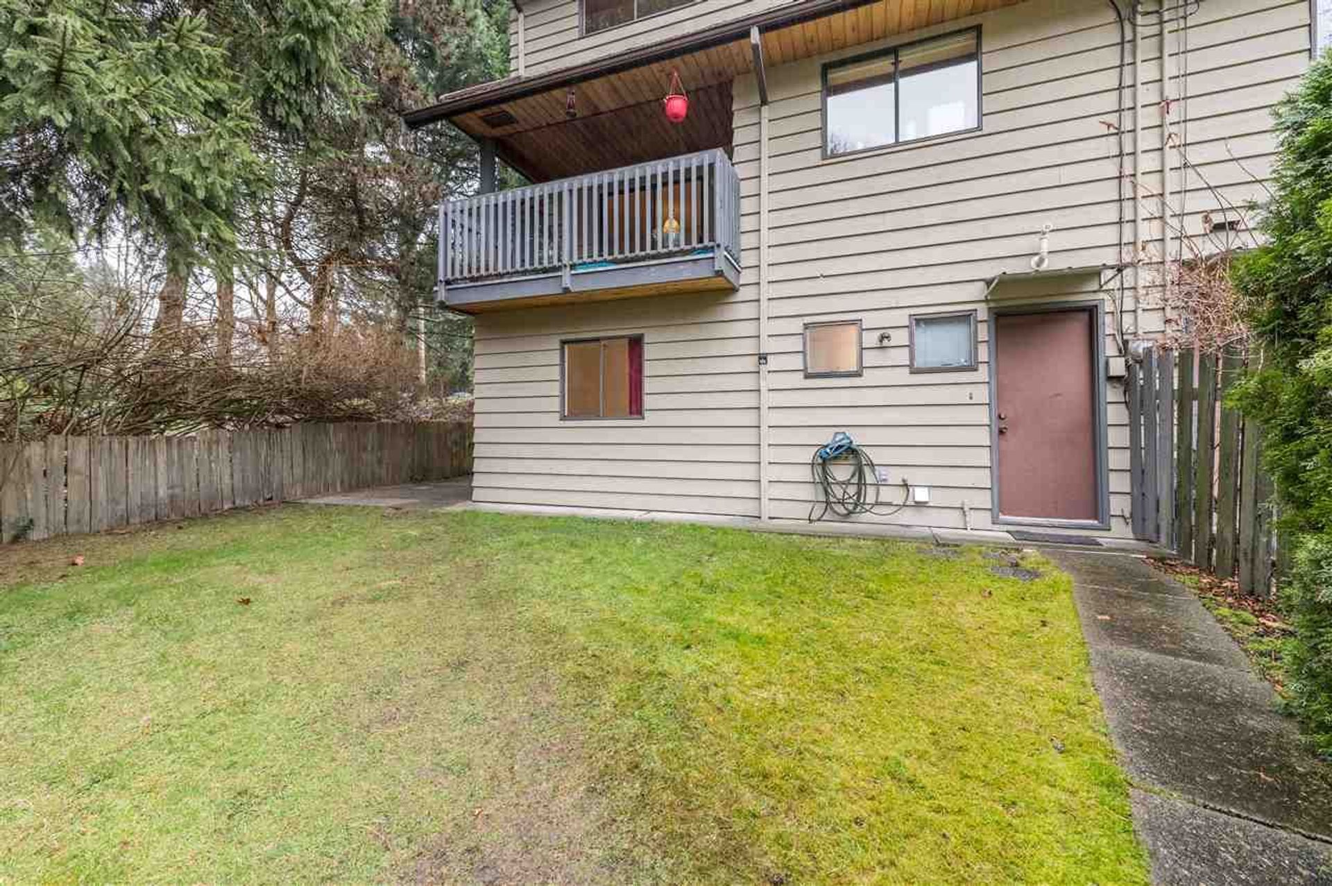 90270 at 1953 Chesterfield Avenue, North Vancouver