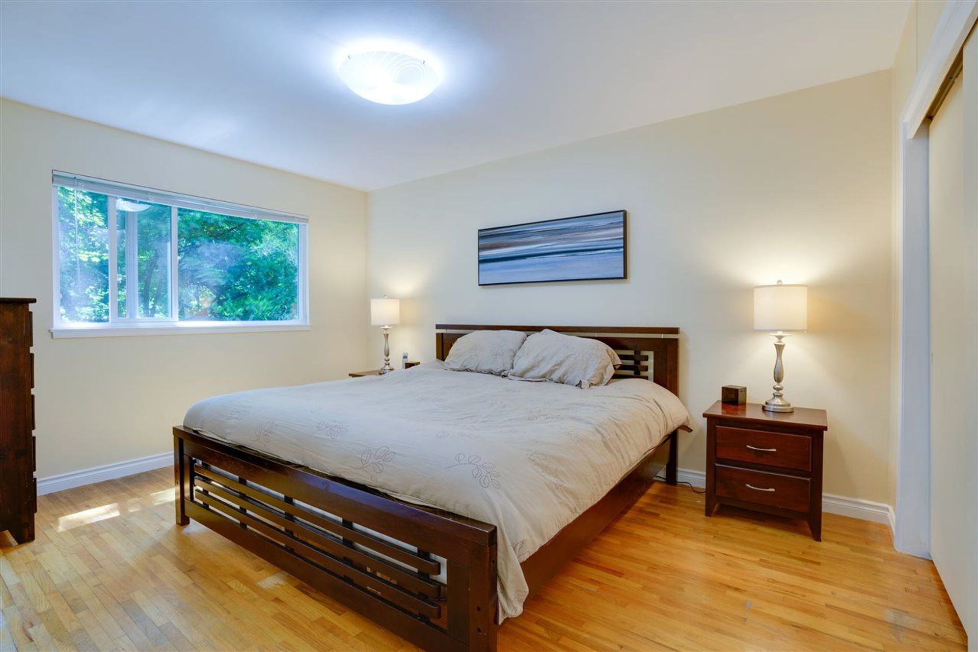 90587 at 985 Clements Avenue, North Vancouver