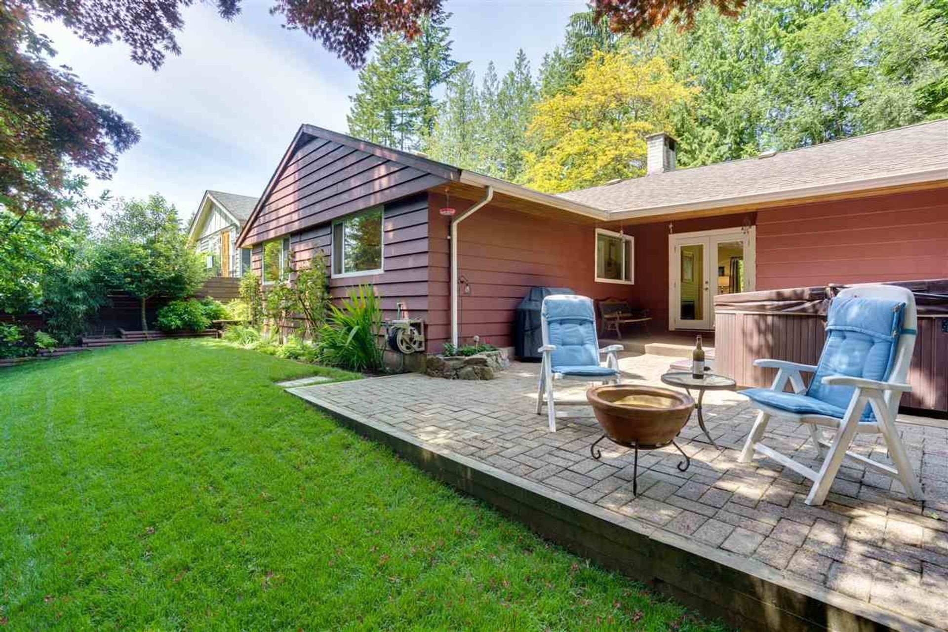 90611 at 985 Clements Avenue, North Vancouver