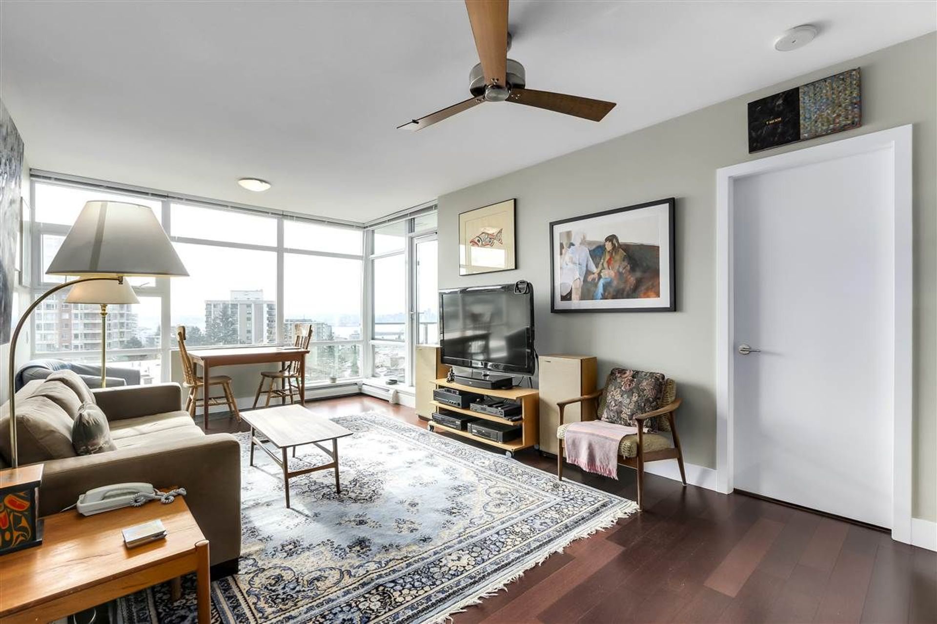 90649 at 602 - 1320 Chesterfield Avenue, North Vancouver