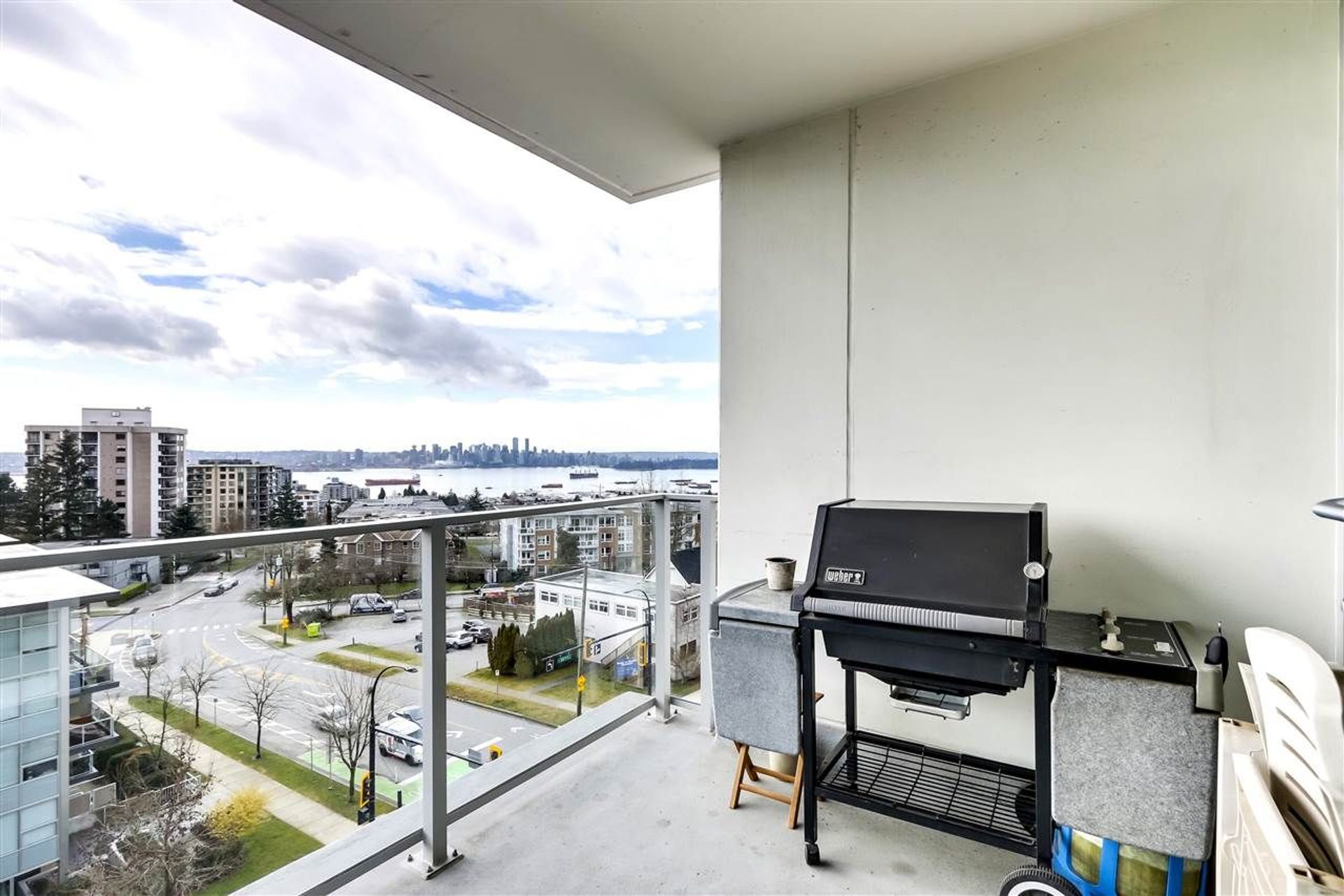 90693 at 602 - 1320 Chesterfield Avenue, North Vancouver
