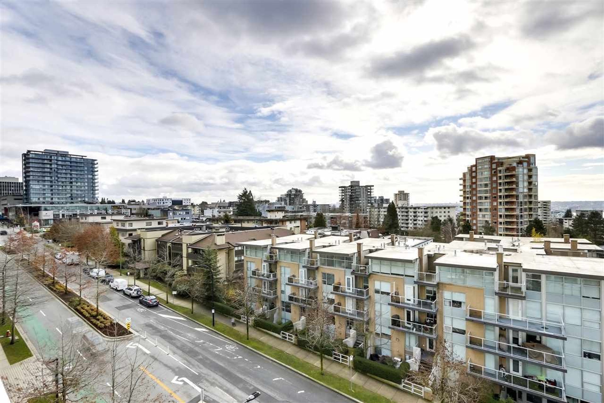 90705 at 602 - 1320 Chesterfield Avenue, North Vancouver