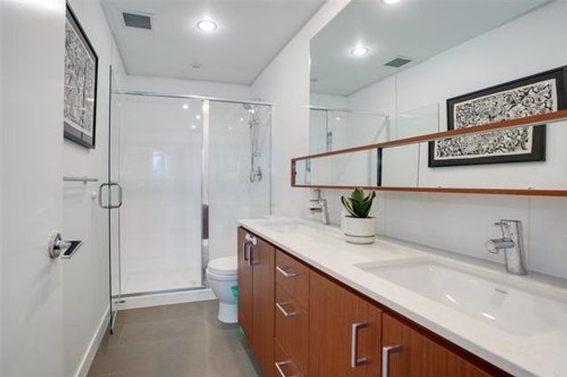 full-14-92065 at 3 - 221 E 3rd Street, North Vancouver