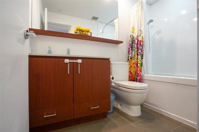 full-18-92081 at 3 - 221 E 3rd Street, North Vancouver