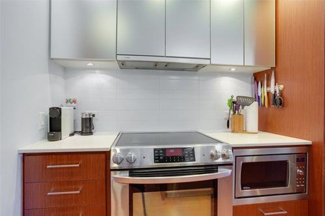 full-9-92045 at 3 - 221 E 3rd Street, North Vancouver