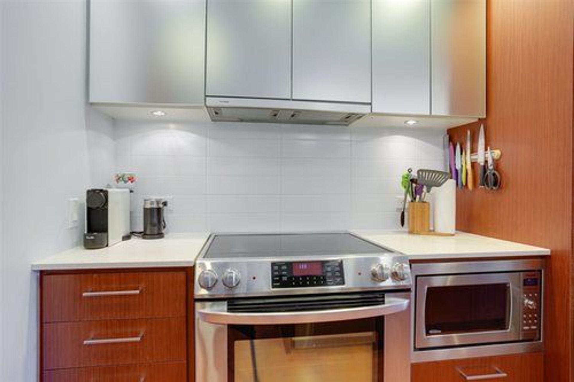 full-9-92045 at 3 - 221 E 3rd Street, North Vancouver