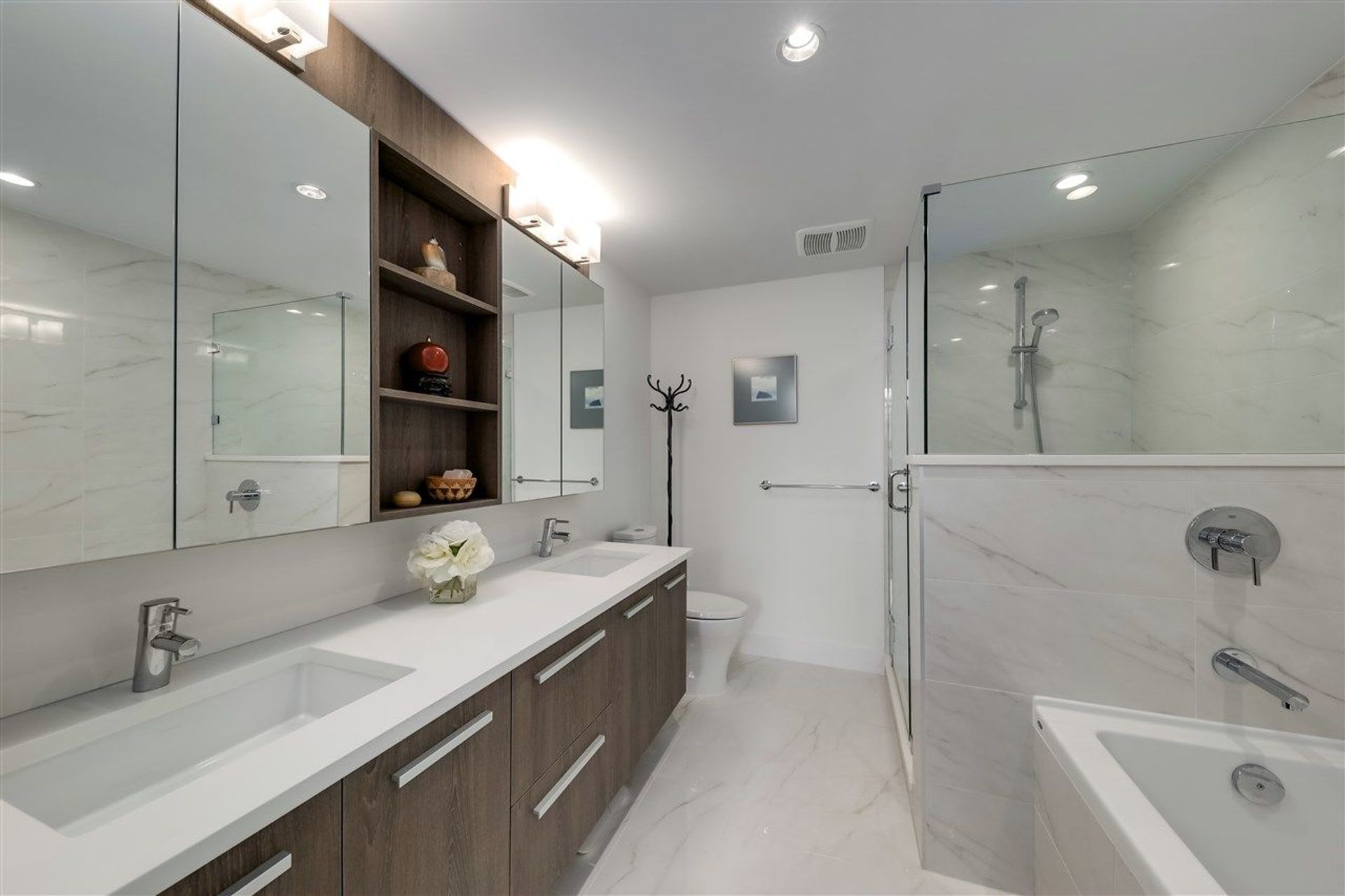 original-jpg-v-1-91838 at 210 - 2780 Valley Centre Avenue, North Vancouver