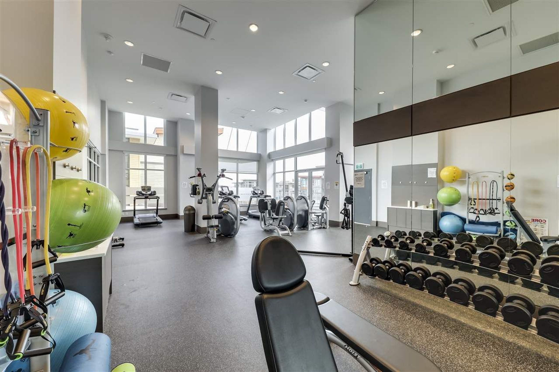 original-jpg-v-1-91878 at 210 - 2780 Valley Centre Avenue, North Vancouver