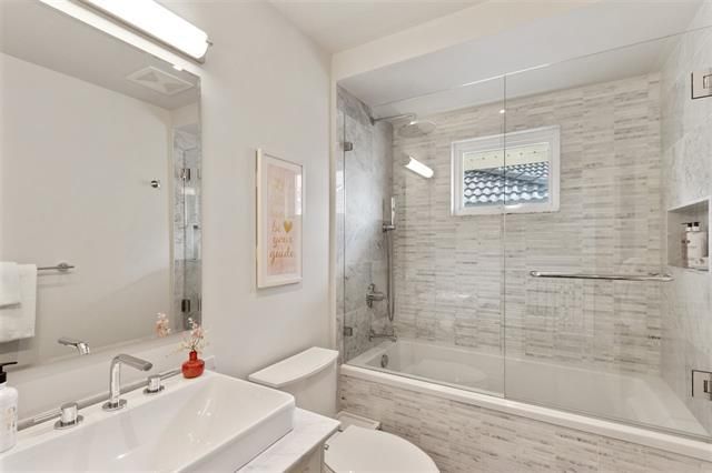 91561 at 322 5th Street E, North Vancouver