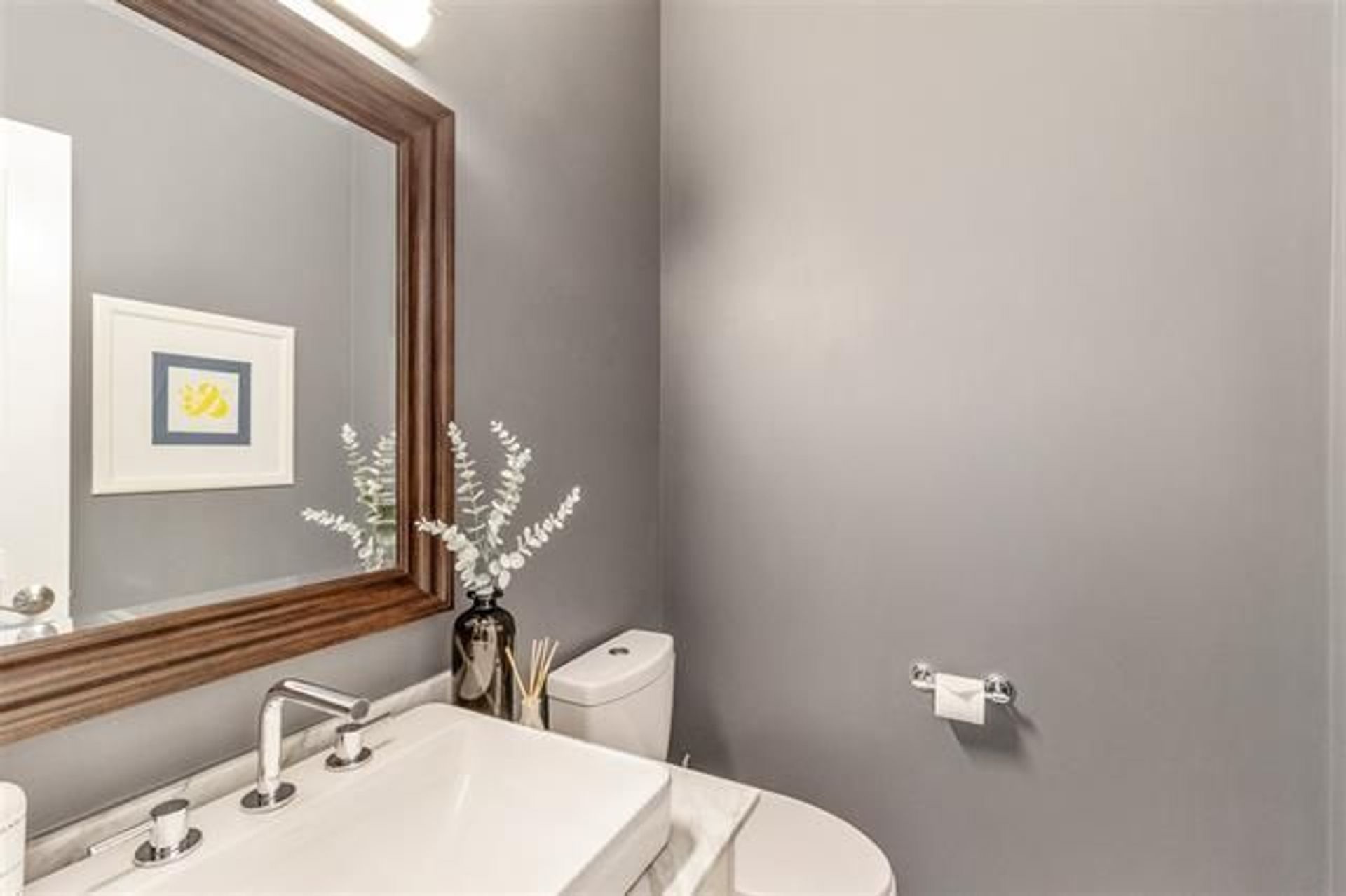 91484 at 322 5th Street E, North Vancouver