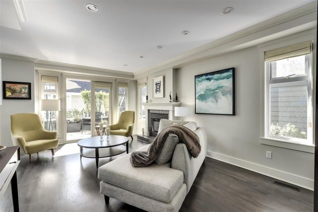 original-2-92128 at 3 - 217 Keith Road E, North Vancouver