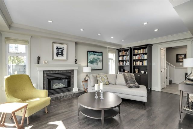 original-4-92136 at 3 - 217 Keith Road E, North Vancouver