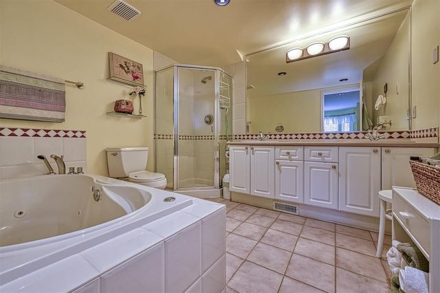 original-jpg-v-1-92363 at 6 - 1550 Larkhall Crescent, North Vancouver