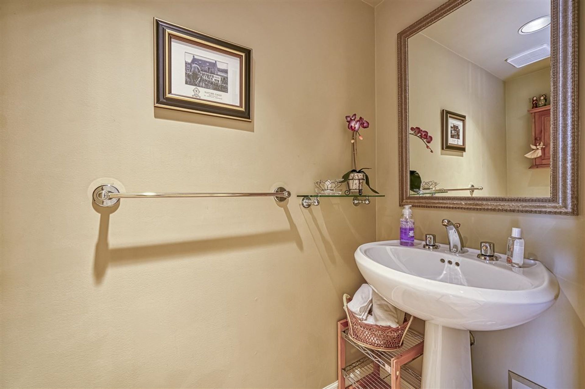 original-jpg-v-1-92323 at 6 - 1550 Larkhall Crescent, North Vancouver