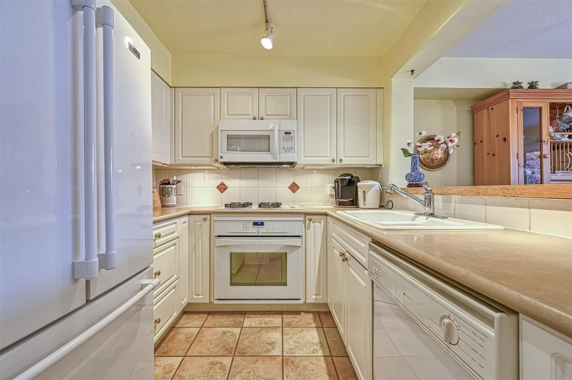 original-jpg-v-1-92327 at 6 - 1550 Larkhall Crescent, North Vancouver