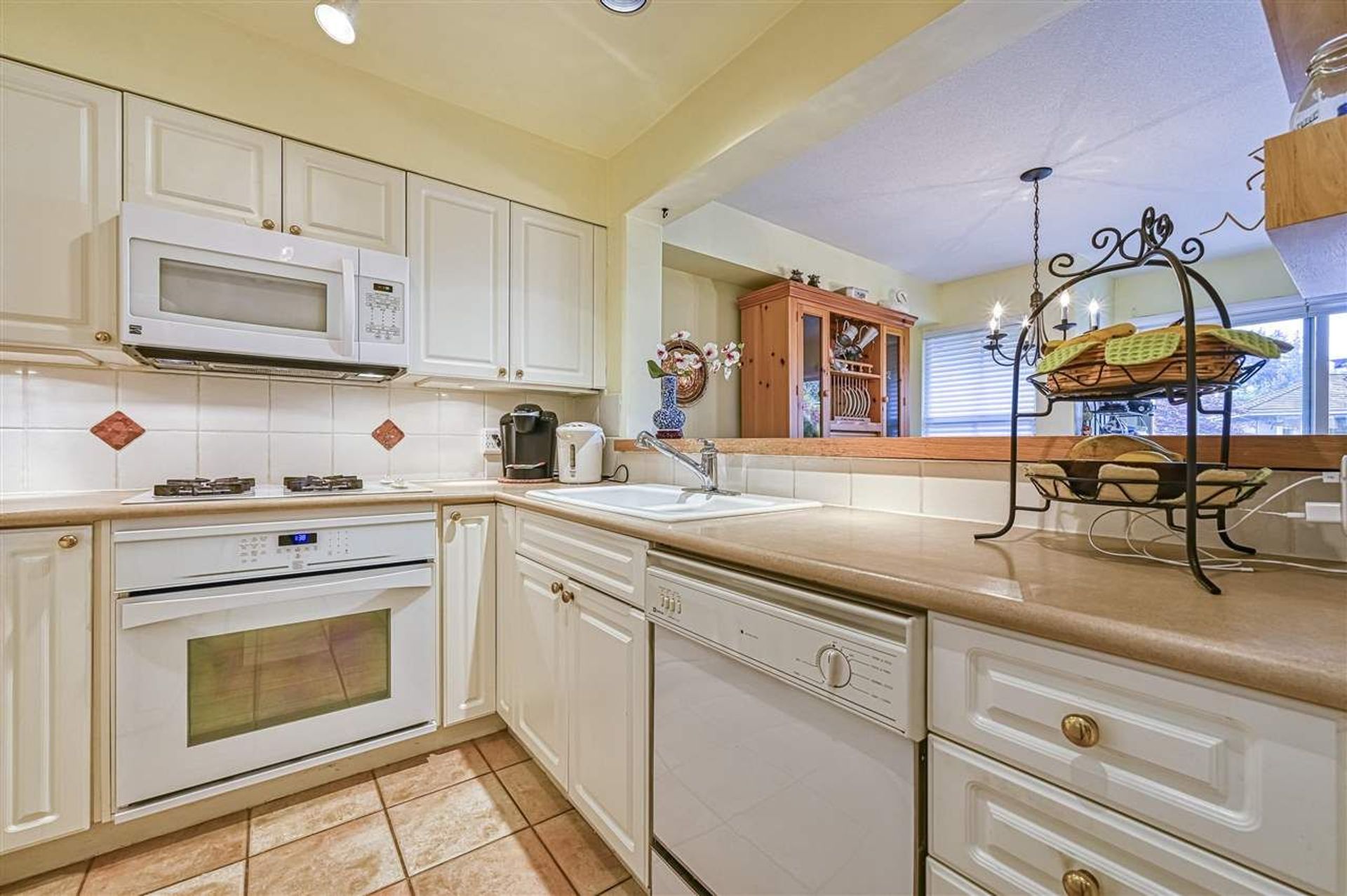 original-jpg-v-1-92331 at 6 - 1550 Larkhall Crescent, North Vancouver