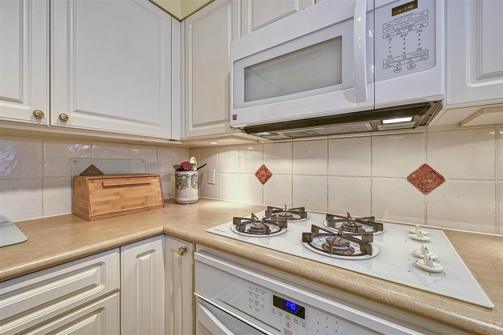 original-jpg-v-1-92335 at 6 - 1550 Larkhall Crescent, North Vancouver