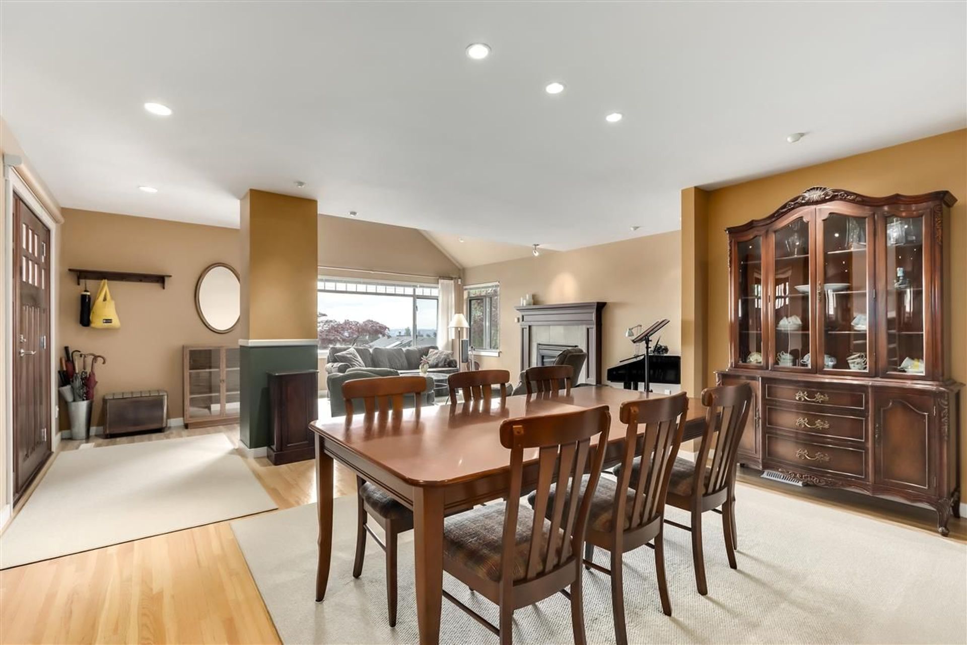 original-jpg-v-1-92503 at 452 18th Street E, North Vancouver