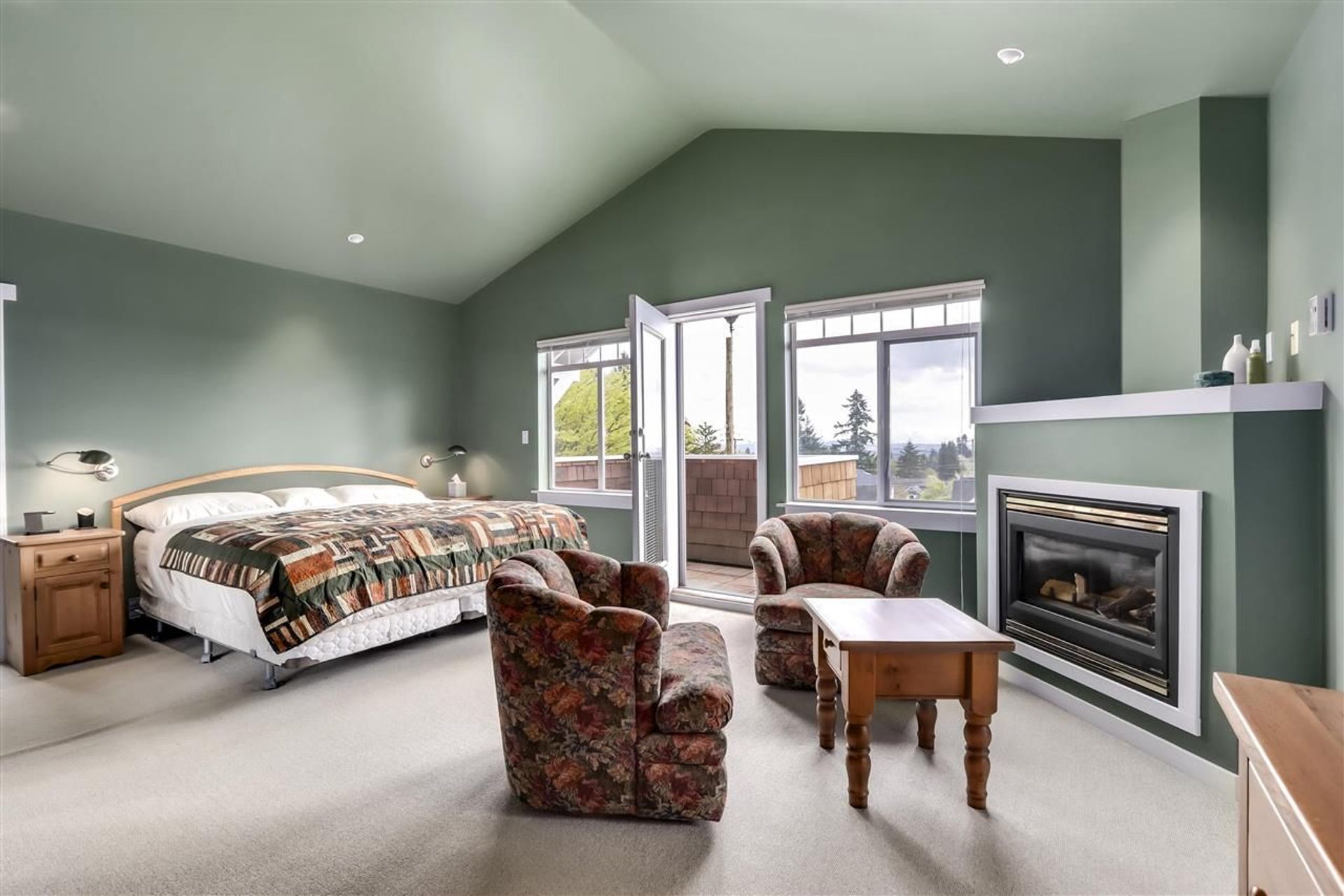 original-jpg-v-1-92543 at 452 18th Street E, North Vancouver