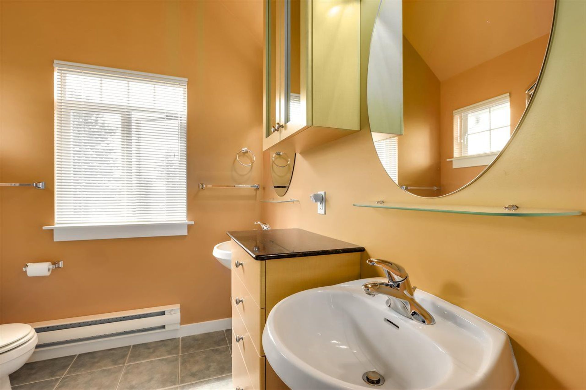 original-jpg-v-1-92555 at 452 18th Street E, North Vancouver