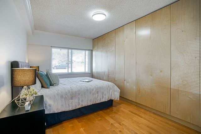 original-33-92845 at 1375 15th Street W, North Vancouver