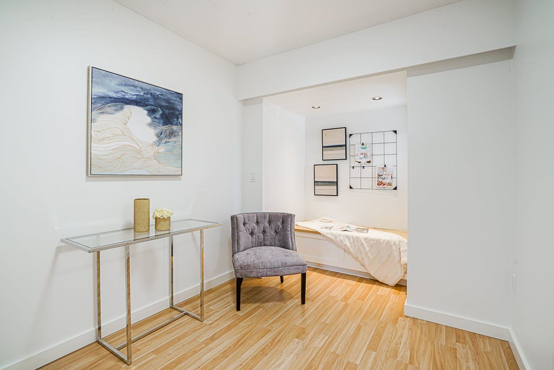 original-30-92833 at 1375 15th Street W, North Vancouver