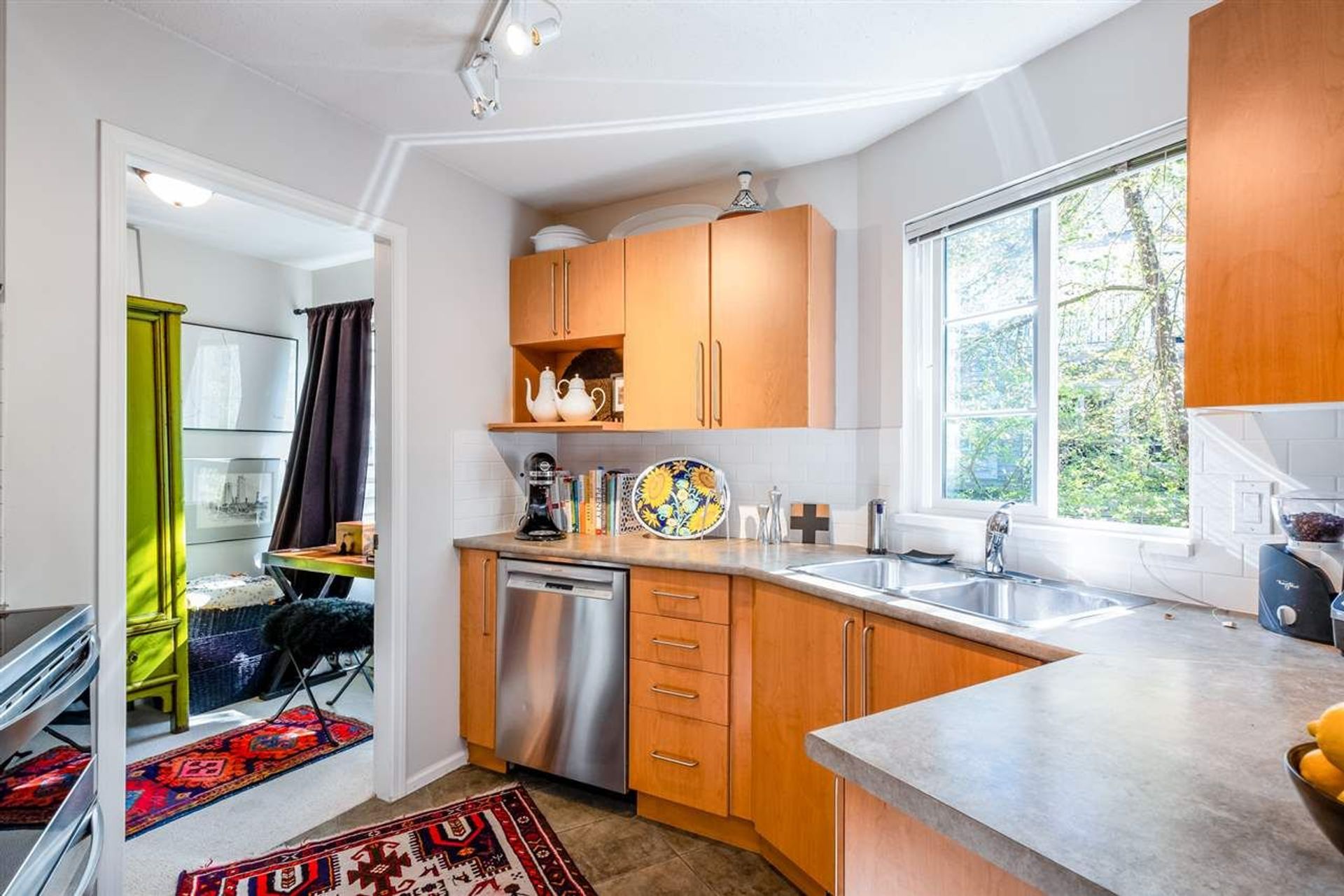 92928 at 268 - 1100 29th Street E, North Vancouver