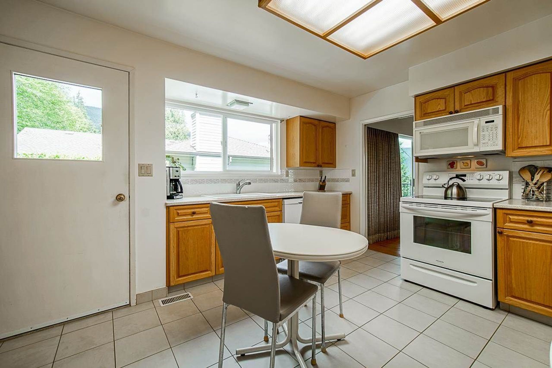 original-jpg-v-1-93184 at 1835 Cliffwood Road, North Vancouver