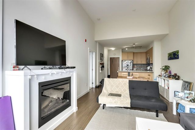 original-jpg-v-1-93924 at 159 22nd Street W, North Vancouver