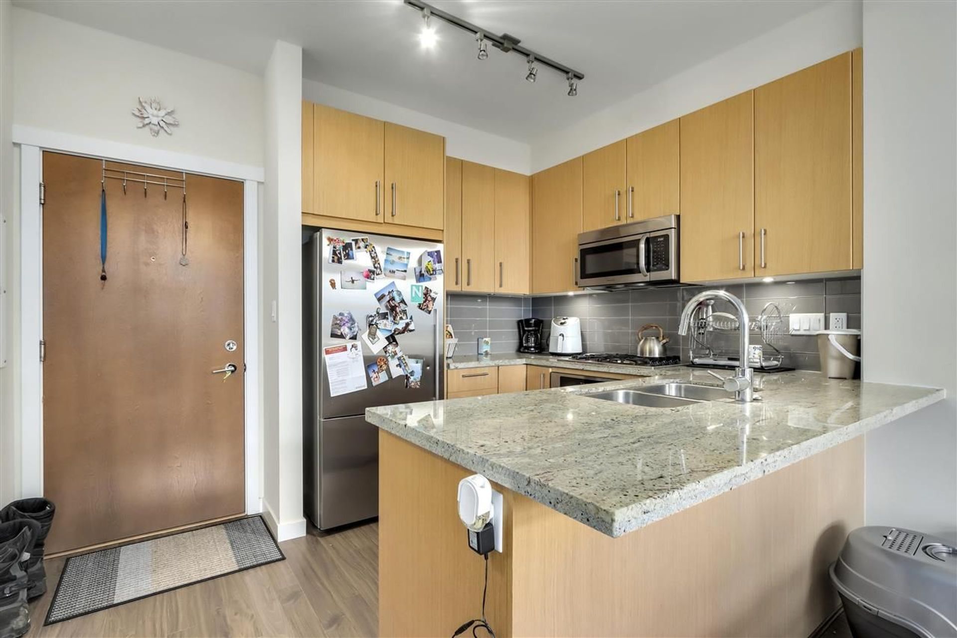 original-jpg-v-1-93884 at 159 22nd Street W, North Vancouver