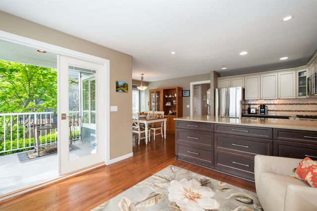 279-e-5th-street-lower-lonsdale-north-vancouver-13 at 279 E 5th Street, Lower Lonsdale, North Vancouver