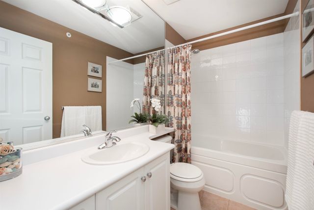 279-e-5th-street-lower-lonsdale-north-vancouver-24 at 279 E 5th Street, Lower Lonsdale, North Vancouver